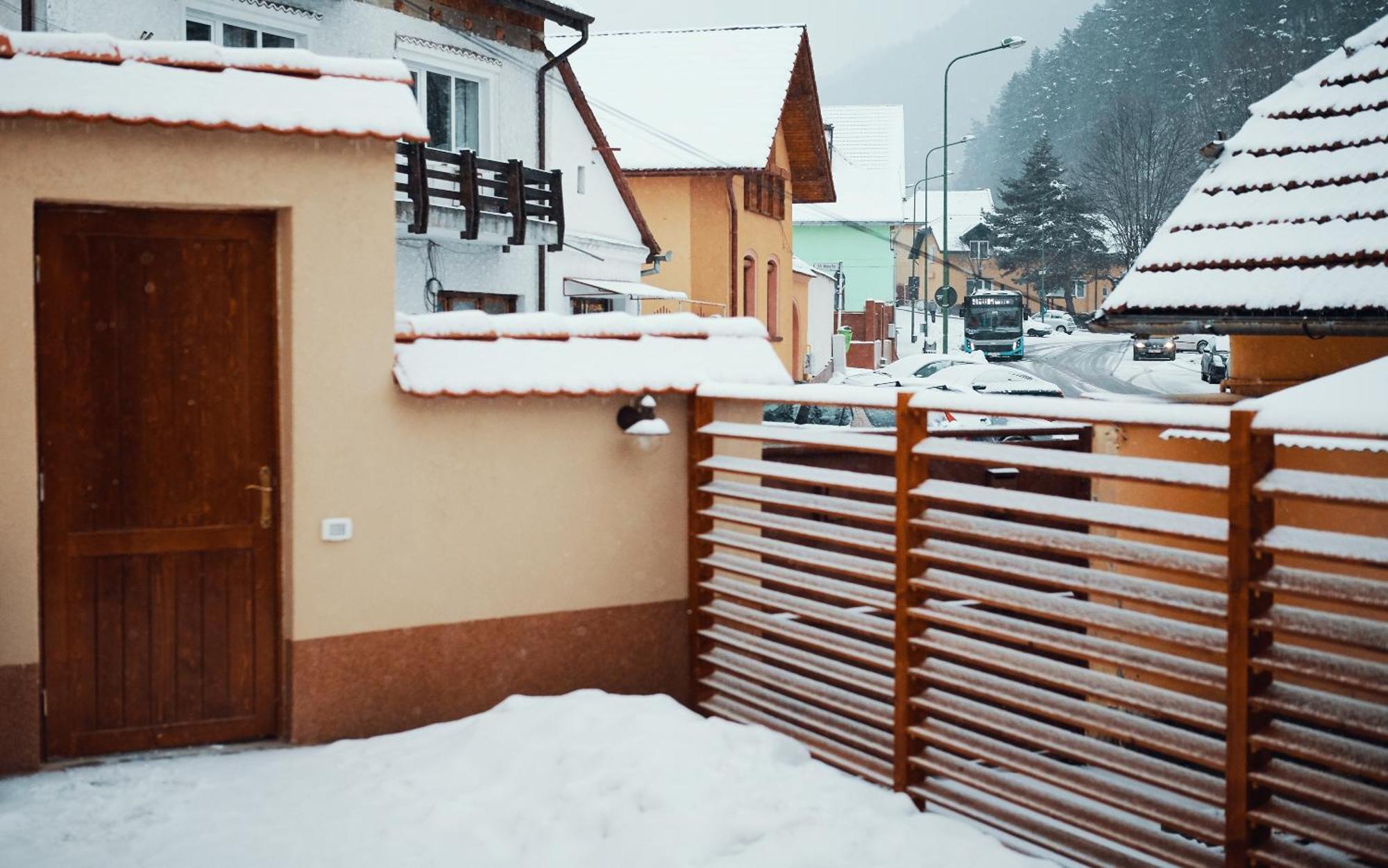 Cozy Apartment ブラショフ エクステリア 写真